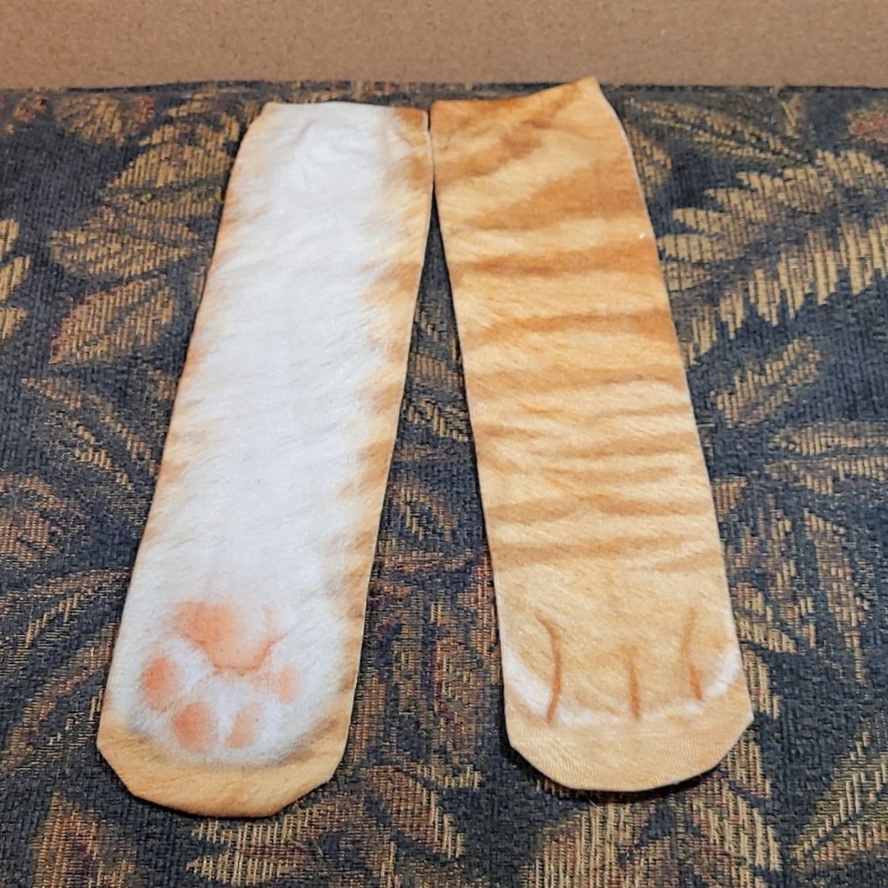 Elite Cat Paw Print Novelty Socks